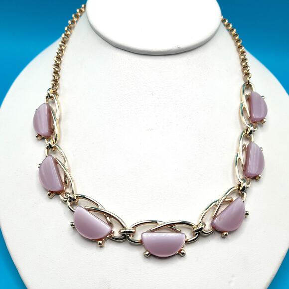 Vintage Lavender Moonglow Choker Necklace, Gold Tone, 1950s Vintage Jewelry - Picture 7 of 11